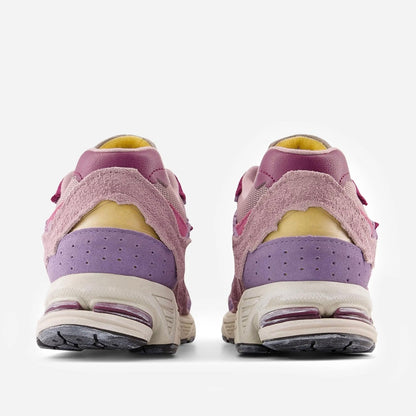 New Balance 2002RD Rose